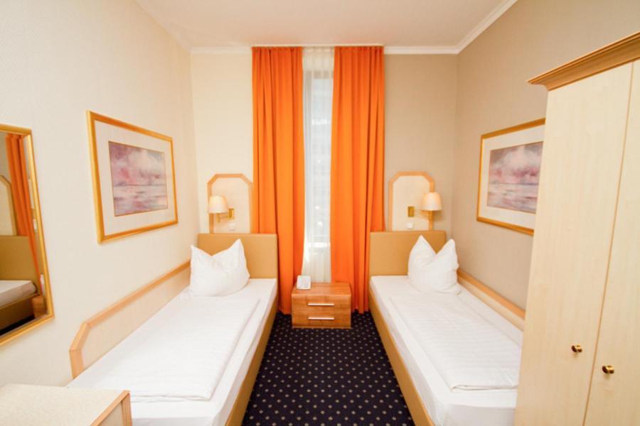Hotel Tourist Φραγκφούρτη Δωμάτιο φωτογραφία